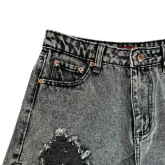 NWT Signature8 | Black Denim Distressed Shorts Size Medium - Picture 2 of 13